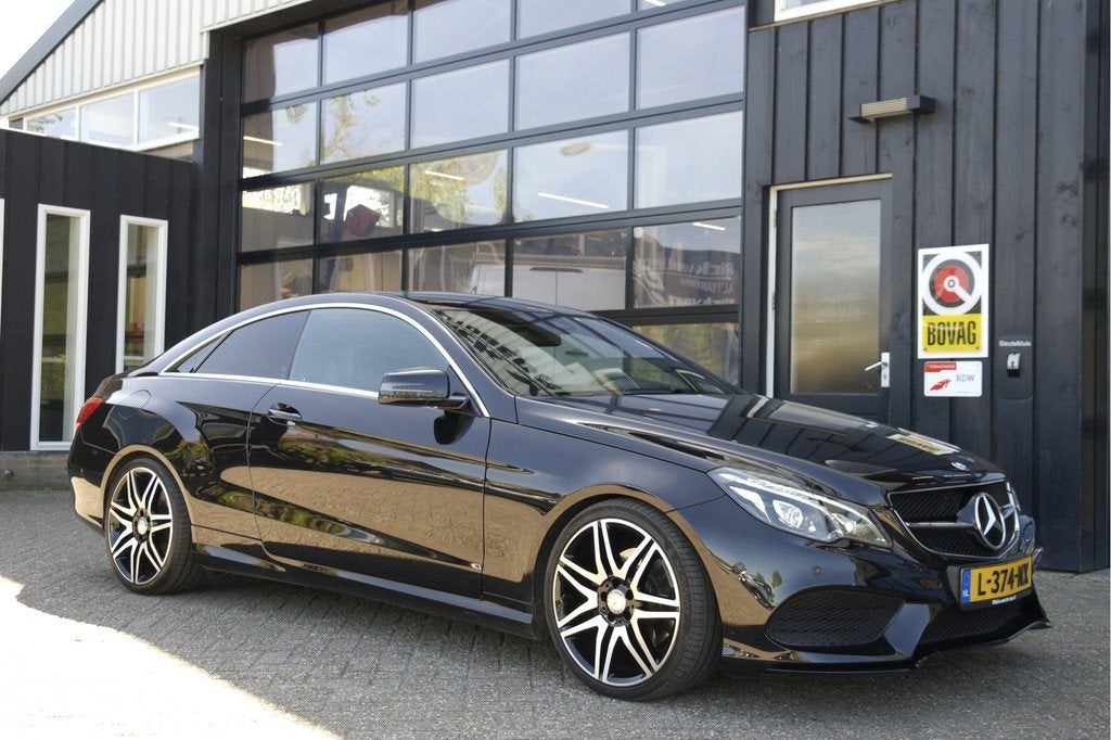 Mercedes-Benz E-Klasse Coupé 200 Prestige Sport Edition | L, Auto's, Mercedes-Benz, Achterwielaandrijving, Gebruikt, 4 cilinders