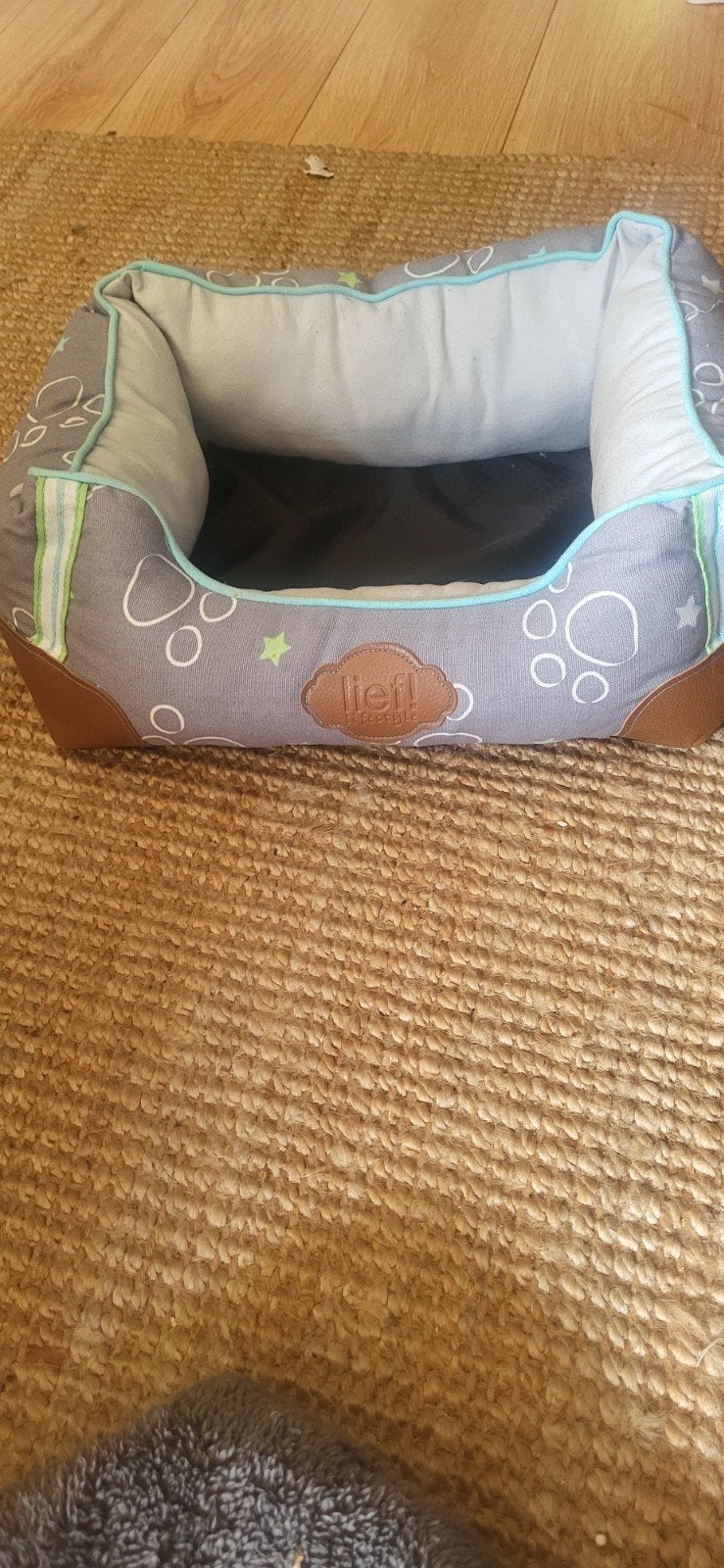 hondenmandje Lief, Ophalen, Zo goed als nieuw