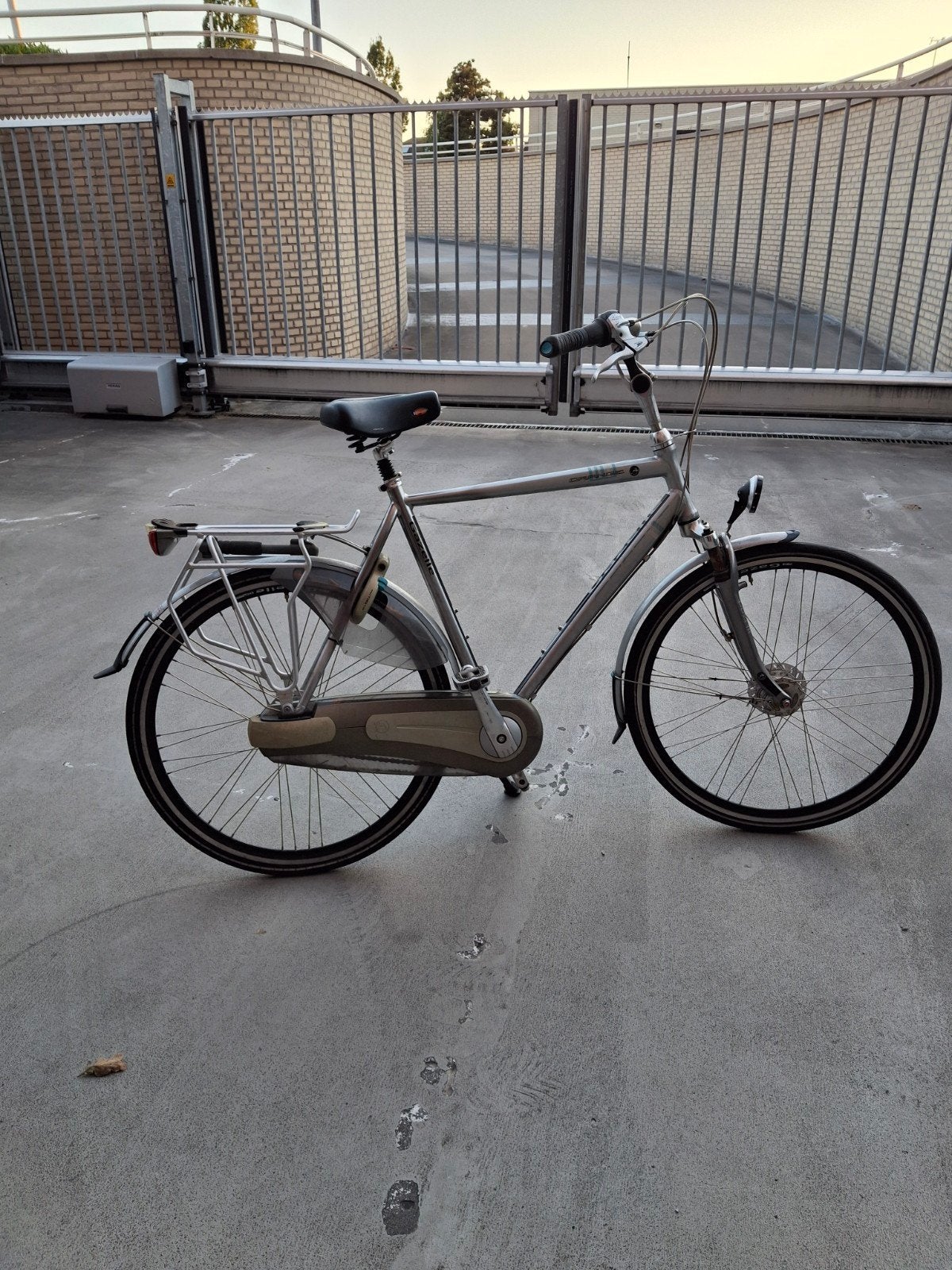 gazelle 8 versnellingen fram 61 cm, Ophalen, Gebruikt, Versnellingen, 57 tot 61 cm