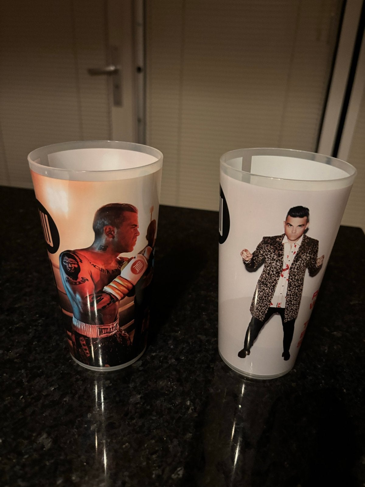Robbie Williams The Heavy Entertainment Show Praag bekers, Ophalen of Verzenden, Gebruikt, Gebruiksvoorwerp