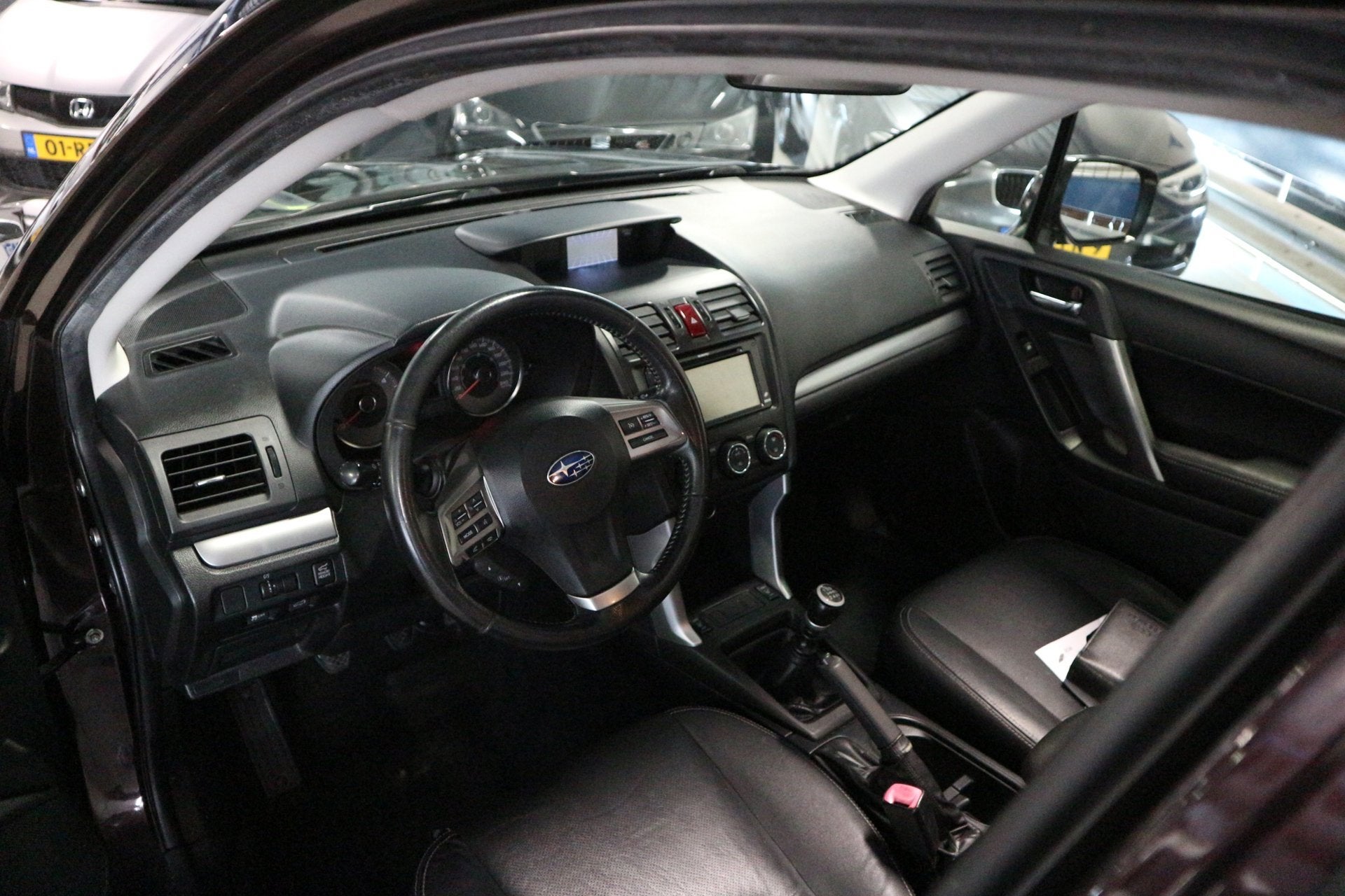 Subaru FORESTER 2.0 D Sport Executive 6000 EURO NETTO/ PANO/, Auto's, Gebruikt, 4 cilinders, Leder, Bedrijf