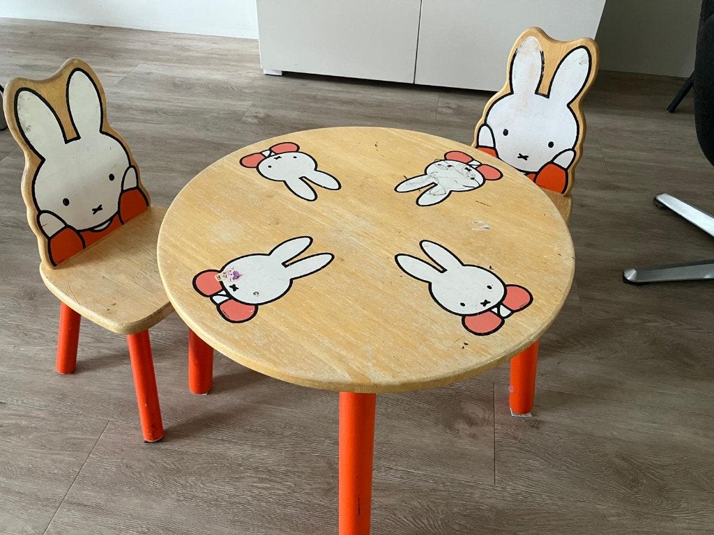 Houten Nijntje tafel en 2 stoelen, Ophalen, Gebruikt, Stoel(en)