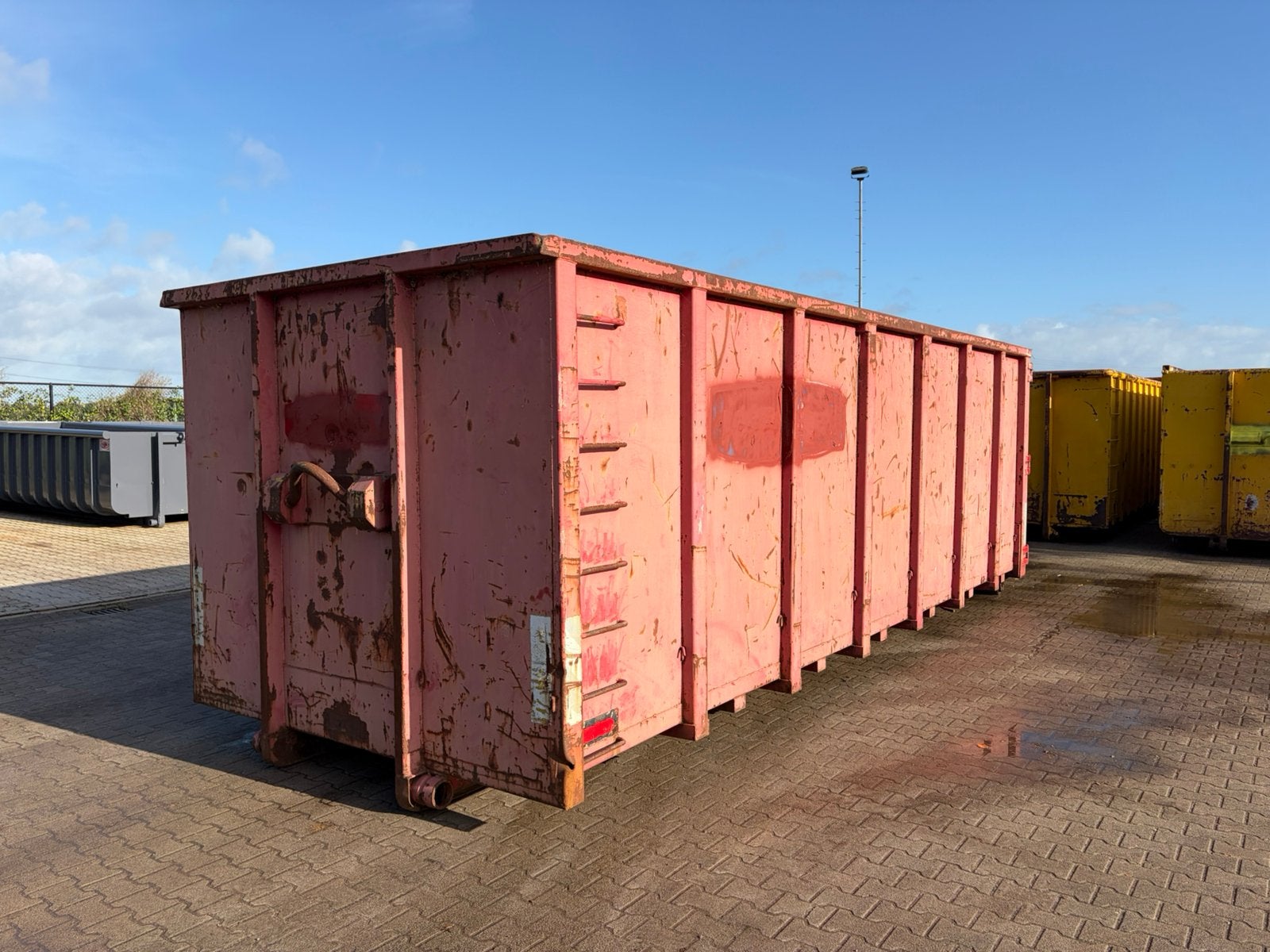 Haakarm Container 40m3, Ophalen, Beton, Klinkers