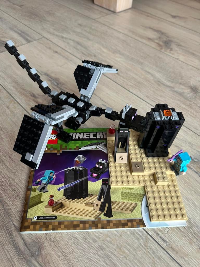Lego 21151 Minecraft compkete set, minifiguren, Ophalen of Verzenden, Zo goed als nieuw