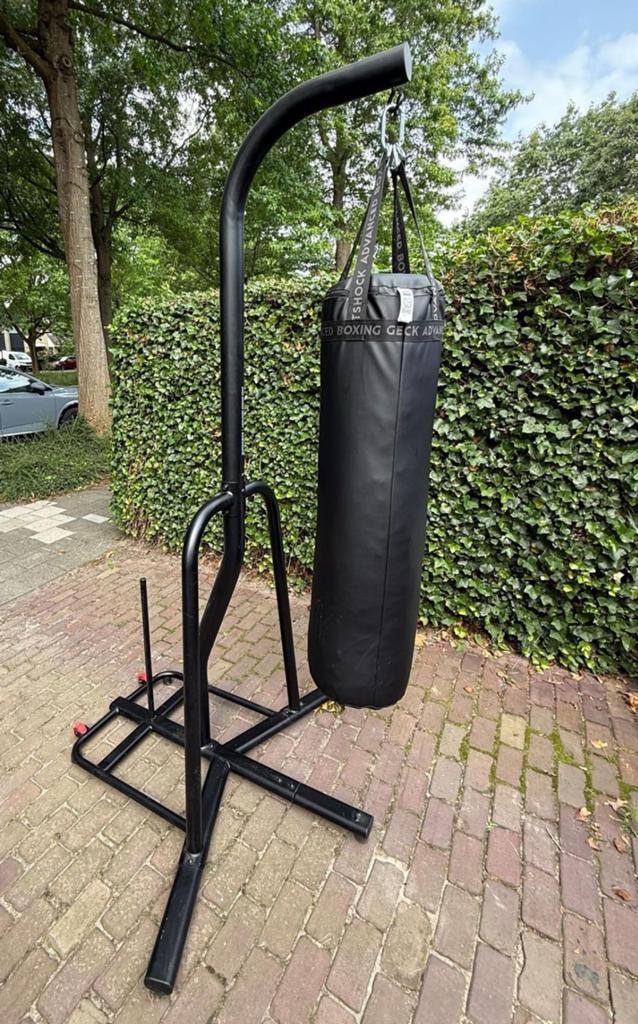 Bokszak + standaard OUTSHOCK, Sport en Fitness, Boksen, Ophalen, Zo goed als nieuw, Bokszak