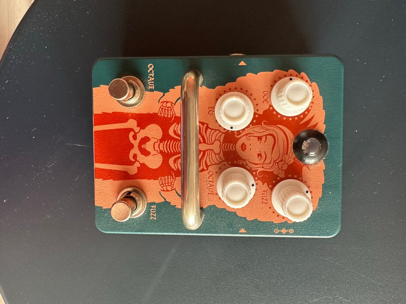 Orange Fur Coat Fuzz Pedal, Muziek en Instrumenten, Effecten, Ophalen of Verzenden, Zo goed als nieuw, Distortion, Overdrive of Fuzz