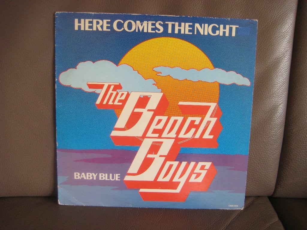 The Beach Boys – Here Comes The Night / Baby Blue, LP, Pop, Ophalen of Verzenden, Zo goed als nieuw