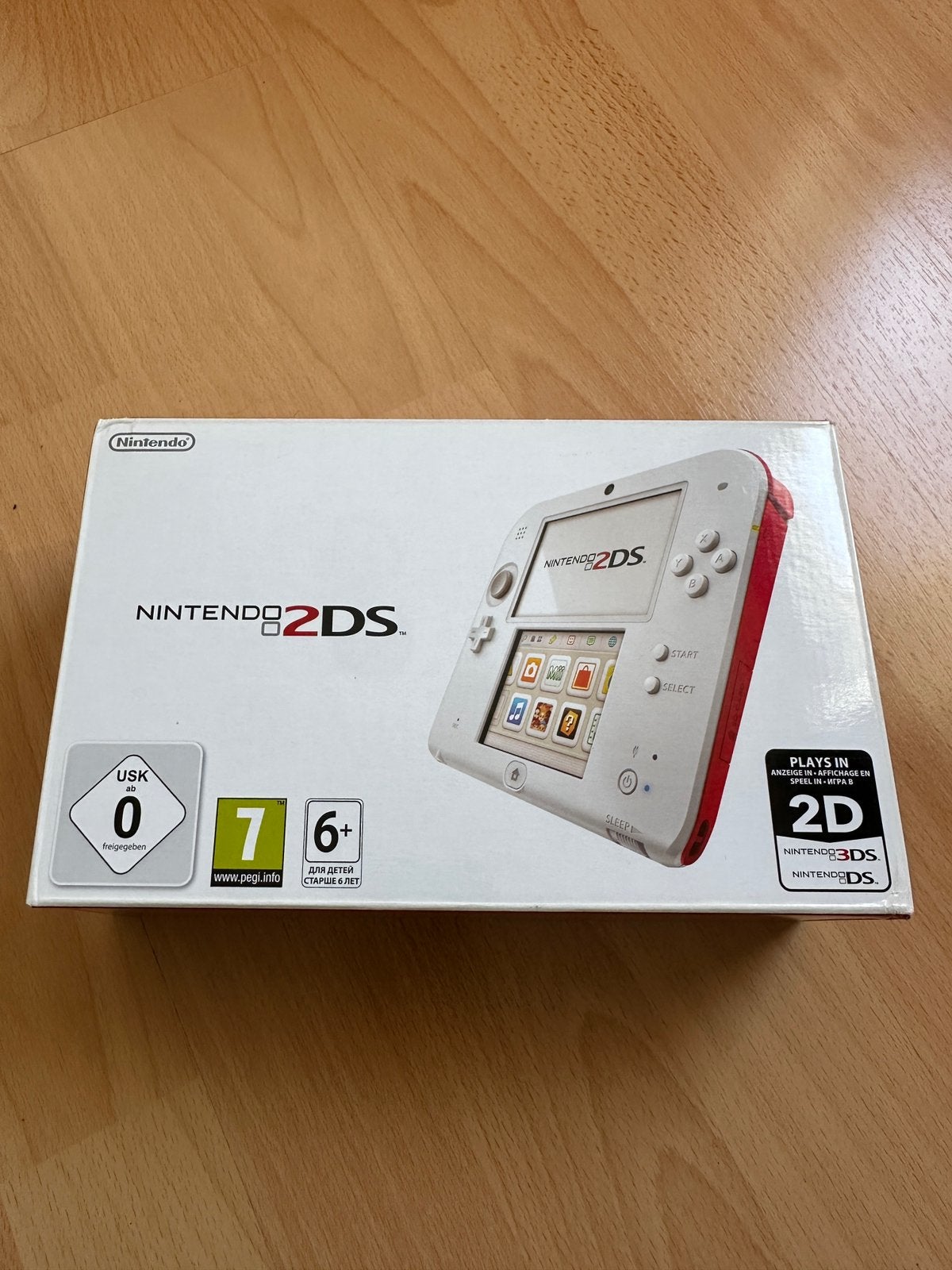 Nintendo 2DS  Rood/Wit NIEUW IN DE DOOS!, Ophalen of Verzenden, Nieuw, Rood, 2DS