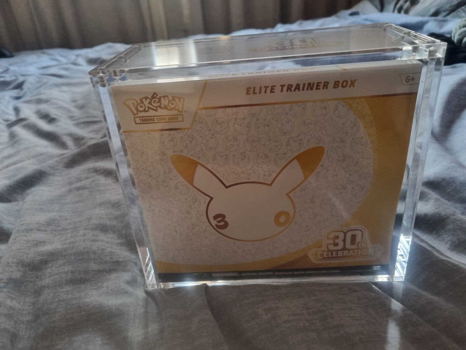 Pokémon 30th Celebration Elite Trainer Box (ETB), Ophalen of Verzenden, Nieuw, Boosterbox