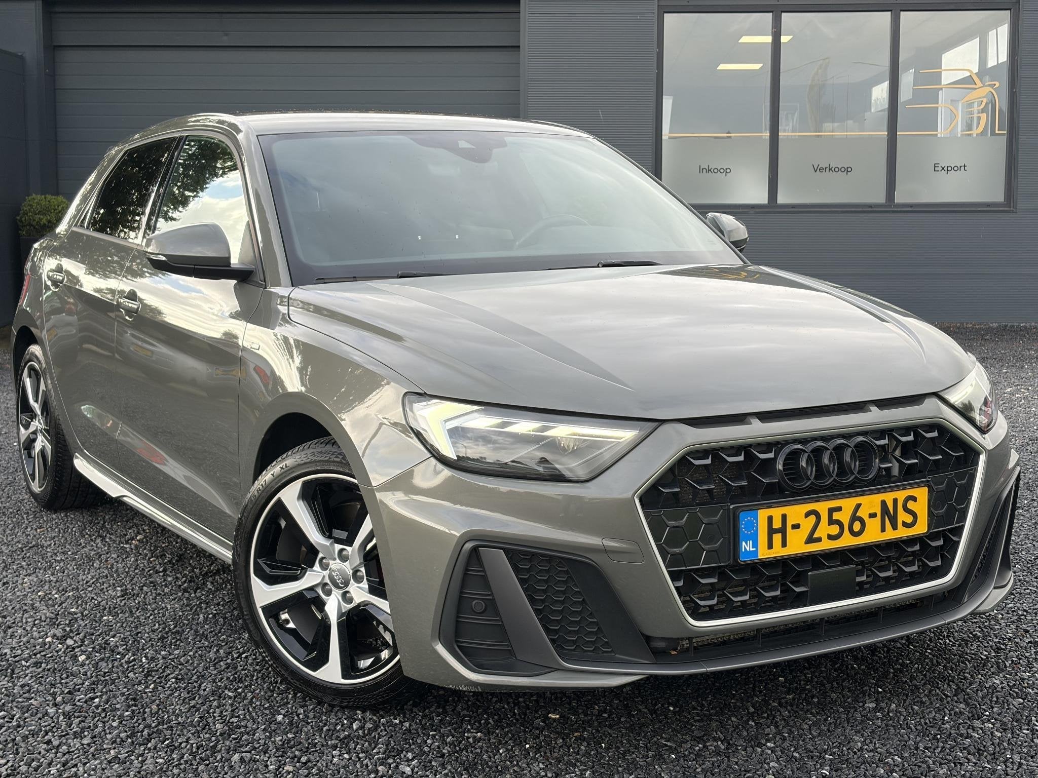 Audi A1 Sportback 40 TFSI Pro Line S ✓Virtual Cockpit✓Ca, Auto's, Dealer onderhouden, 4 cilinders, 1984 cc, Leder en Stof