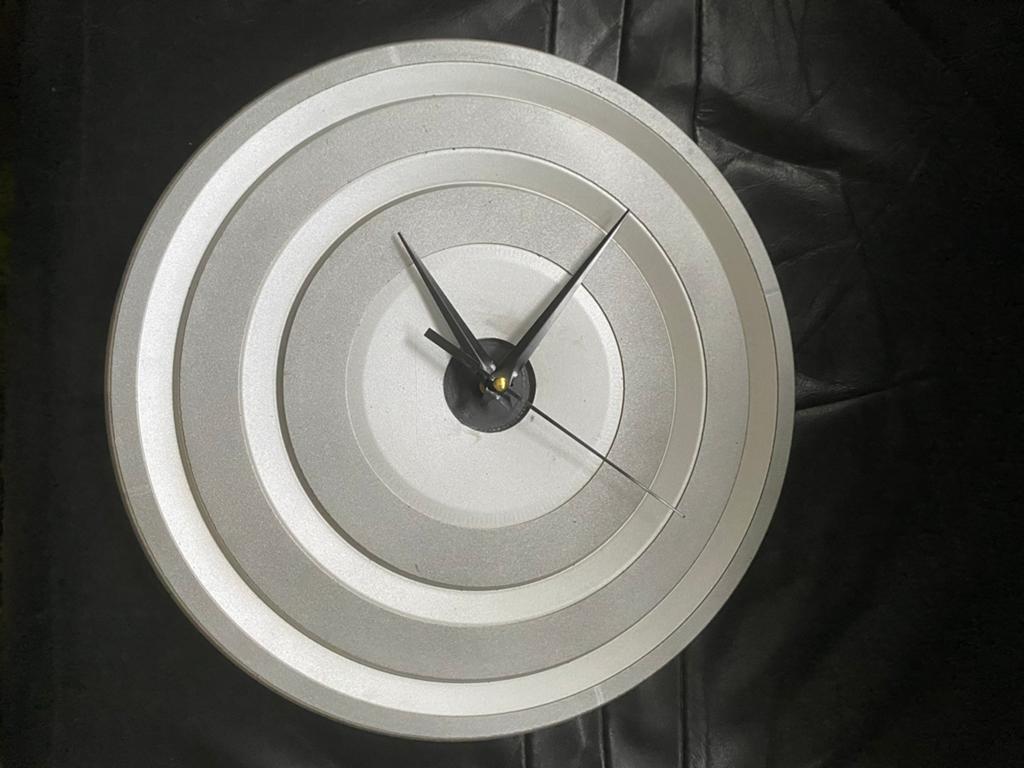 Bang & Olufsen Klok Draaitafel Plateau, Ophalen of Verzenden, Gebruikt, Werkt op batterijen, Wandklok