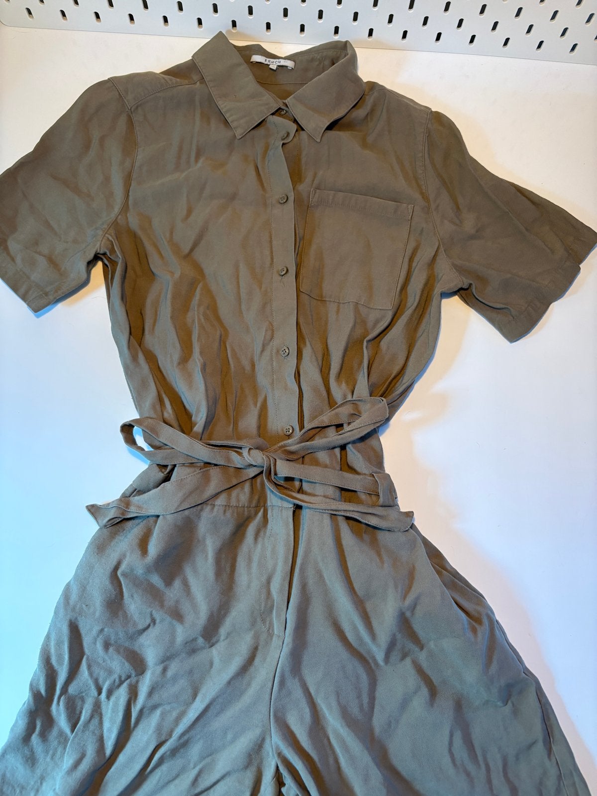 FRNCH jumpsuit khaki maat M, Kleding | Dames, Jumpsuits, Ophalen of Verzenden, Zo goed als nieuw, Maat 38/40 (M), Groen