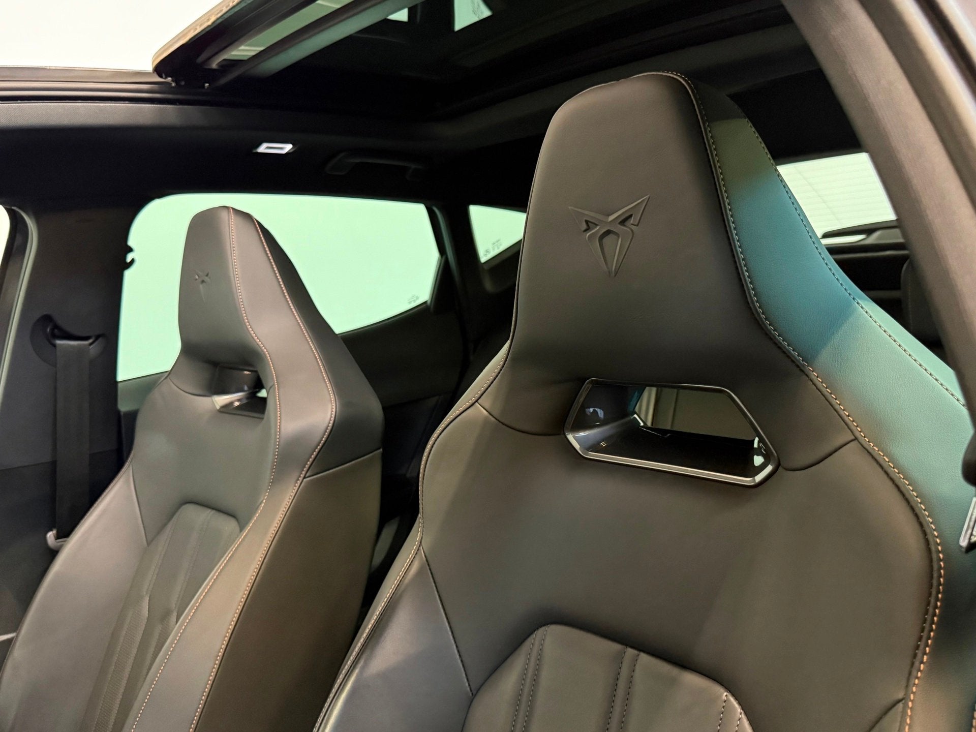 CUPRA Formentor 1.4 e-Hybrid VZ Performance Pano 360 Leder K, Gebruikt, Zwart, 4 cilinders, Hybride Elektrisch/Benzine