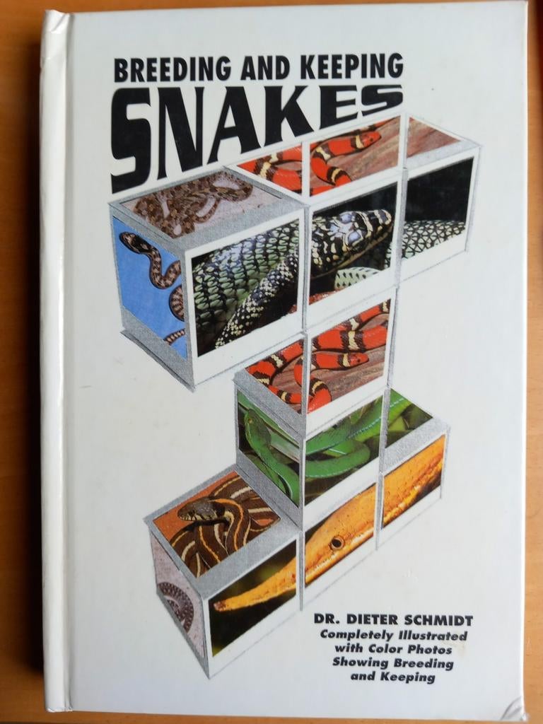 Breeding and keeping snakes, Dieter schmidt, slangen houden, Boeken, Ophalen of Verzenden, Gelezen