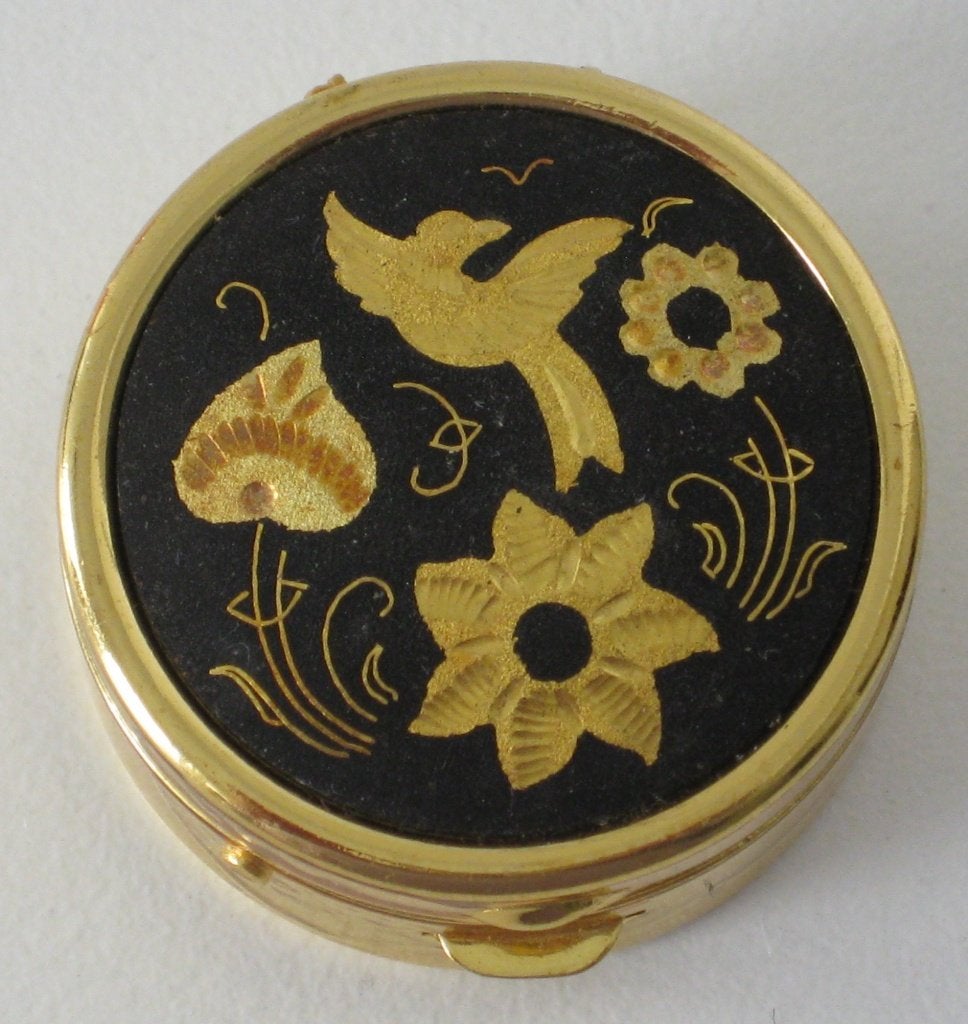 Toledo Pillendoosje goudkleurig/zwart ø 3,3 cm hoogte 1,5 cm, Sieraden, Tassen en Uiterlijk, Ophalen of Verzenden, Zo goed als nieuw
