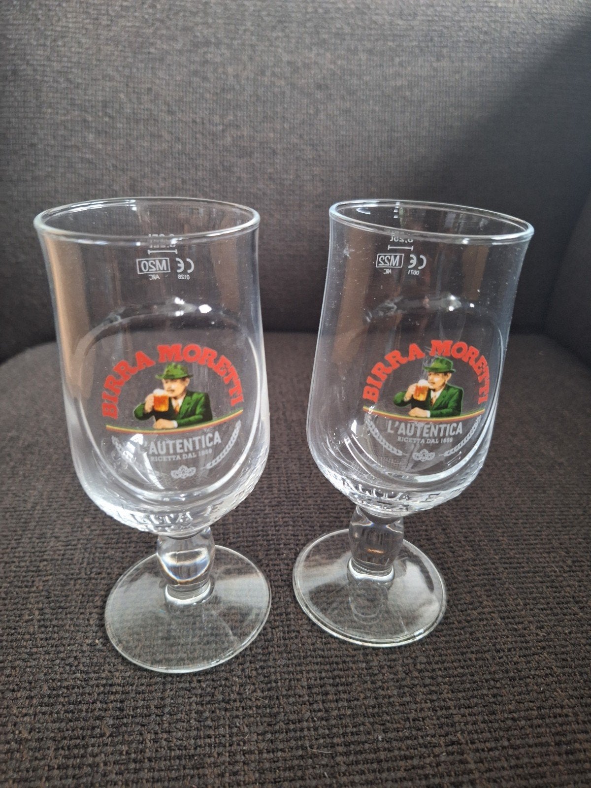 BIRRA MORETTI L'AUTENTICA glazen, 2 stuks, Ophalen of Verzenden, Zo goed als nieuw, Bierglas