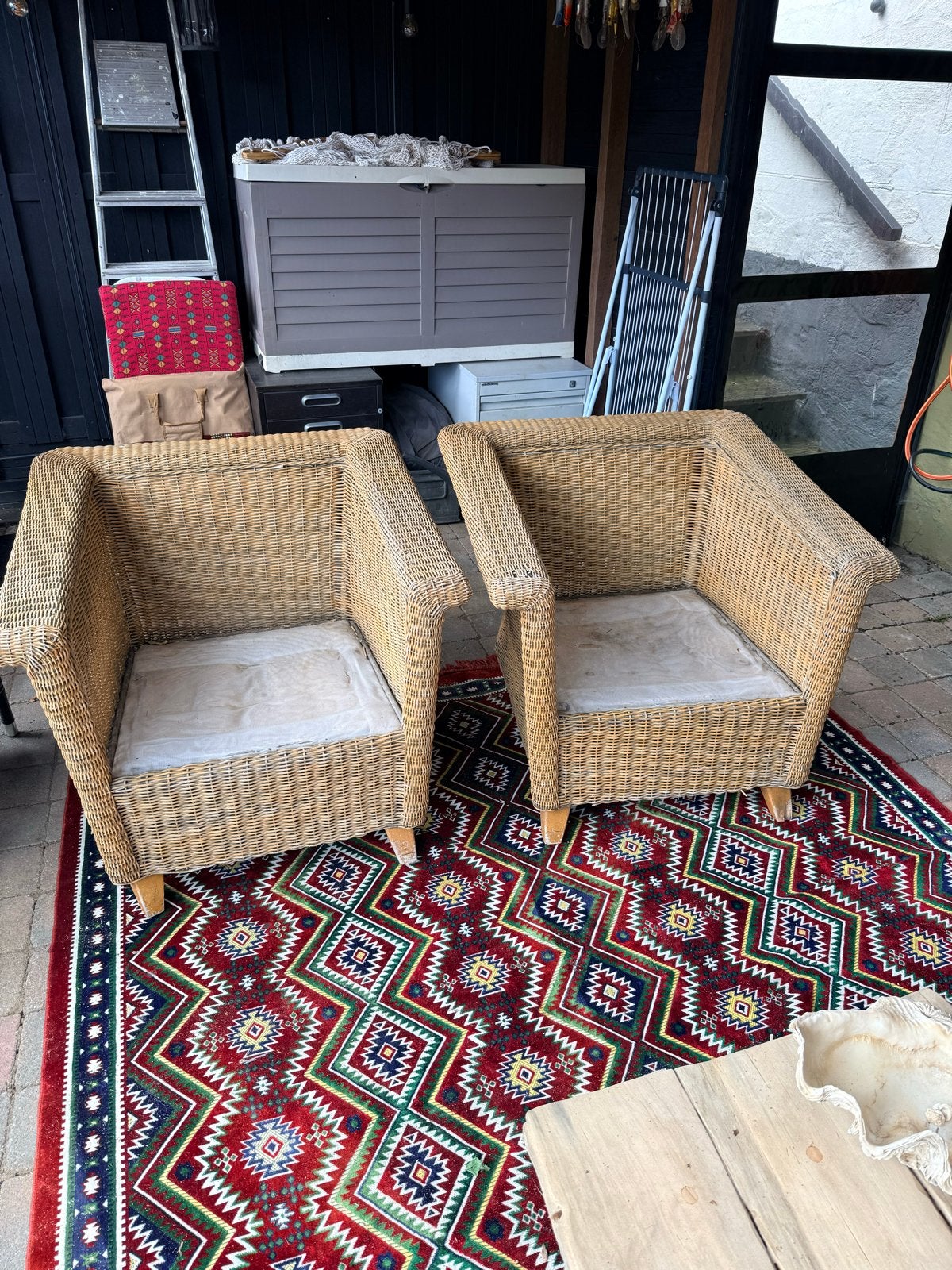 2 rieten stoelen zonder kussens, Ophalen, Gebruikt, 50 tot 75 cm, Riet of Rotan