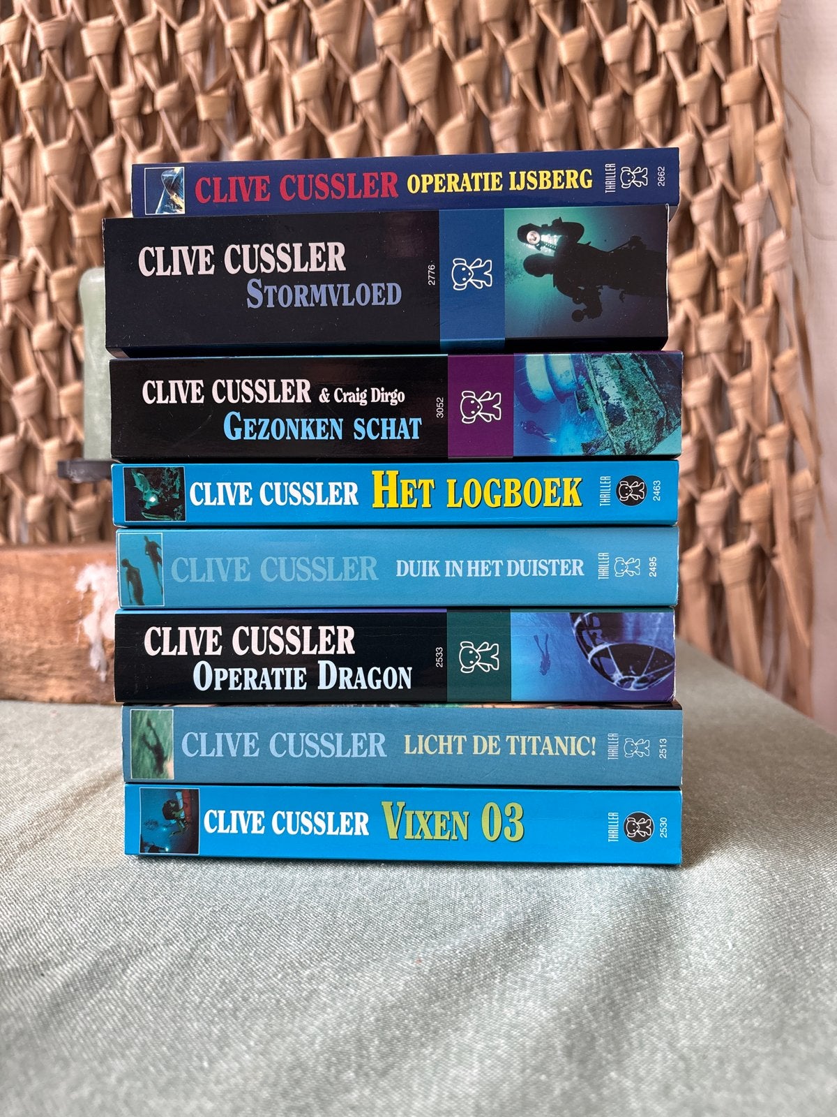 Clive Cussler Boeken Collectie - 8 Thrillers, Ophalen of Verzenden, Zo goed als nieuw, Nederland