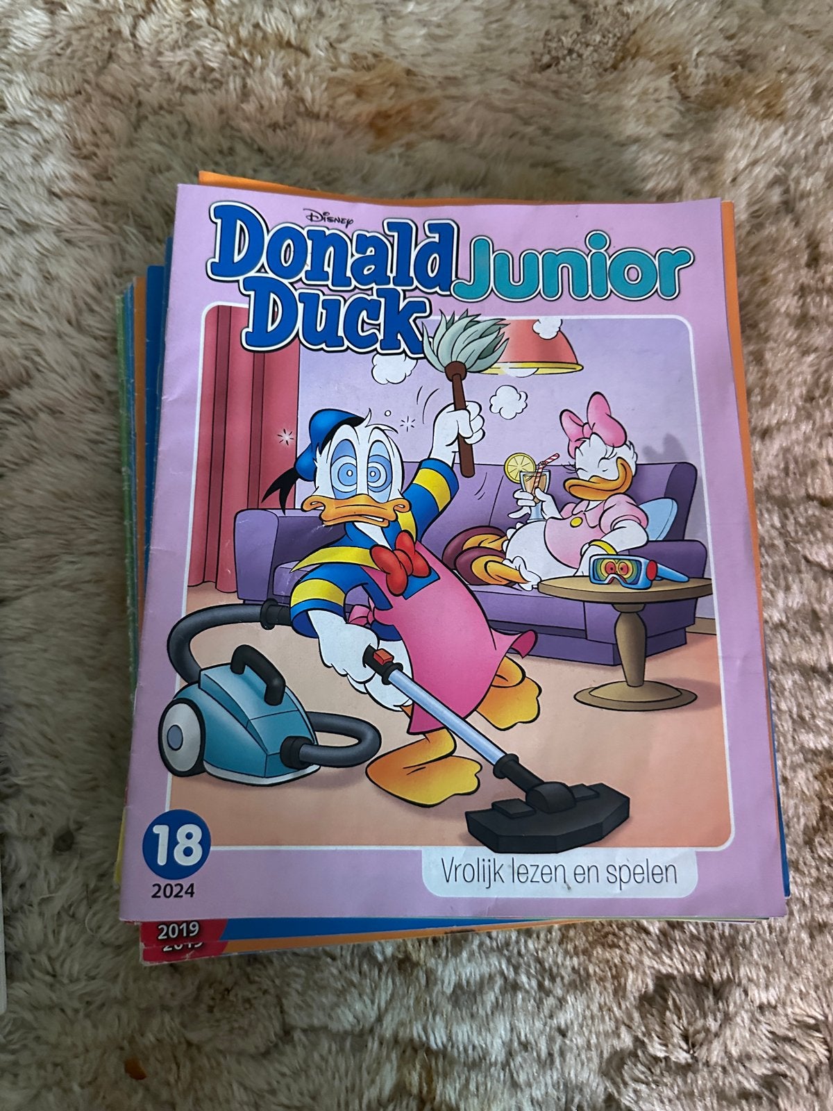 23 x  Donald Duck Junior uit diverse jaargangen, Ophalen of Verzenden, Gelezen, Overige typen