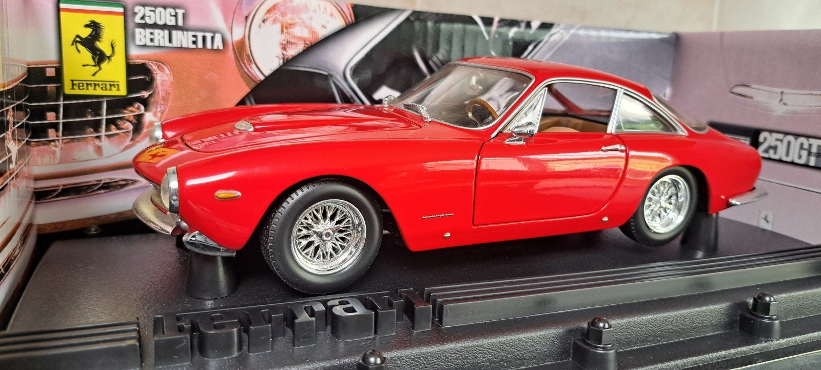 Ferrari 250 GT Berlinetta schaalmodel - Zo goed als nieuw, Hobby en Vrije tijd, Ophalen of Verzenden, Zo goed als nieuw, Auto