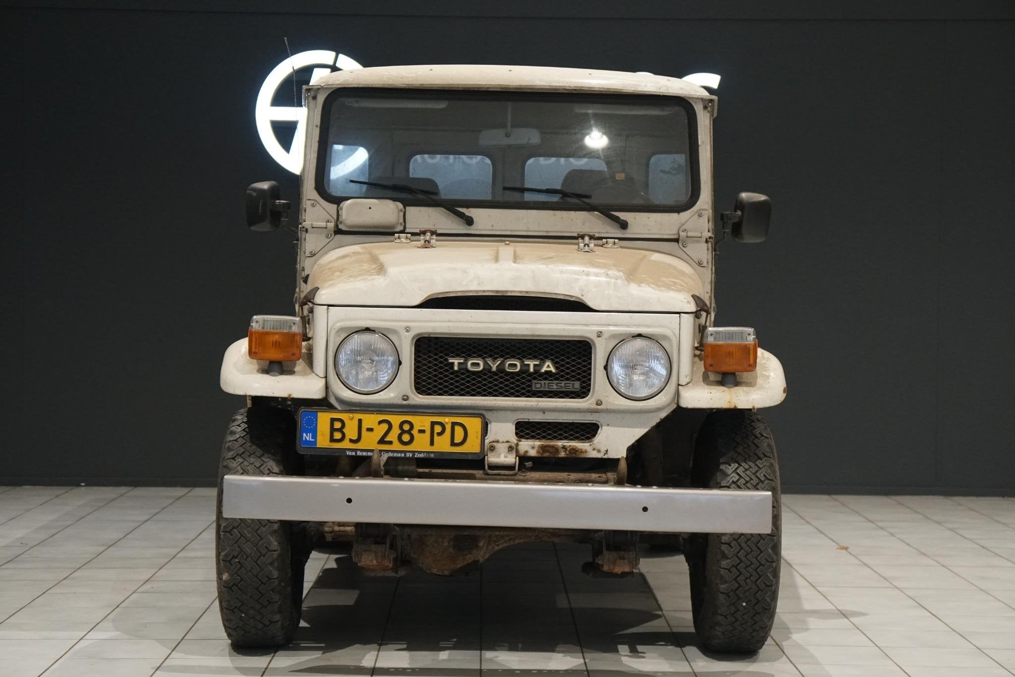 Toyota Landcruiser hardtop d 1984 *BARNFIND* + ORIG. NEDERLA, Auto's, Bestelauto's, 1780 kg, Stof, Gebruikt, 4 cilinders