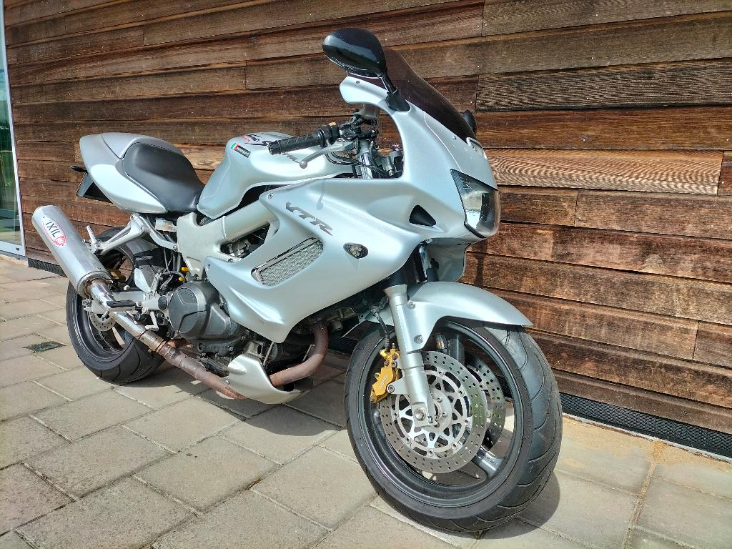 VTR1000F Firestorm, Motoren, Motoren | Honda, 2 cilinders, Sportuitlaat, 996 cc, Gebruikt