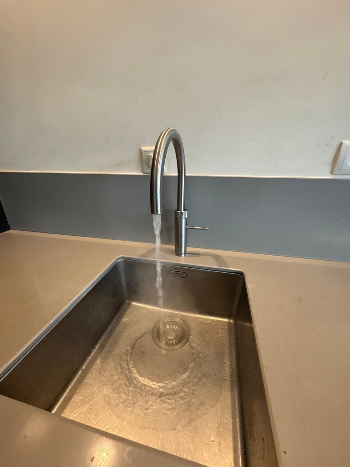 Quooker kraan rvs, Huis en Inrichting, Keuken | Keukenelementen, Minder dan 50 cm, Ophalen of Verzenden, Zo goed als nieuw, Minder dan 25 cm