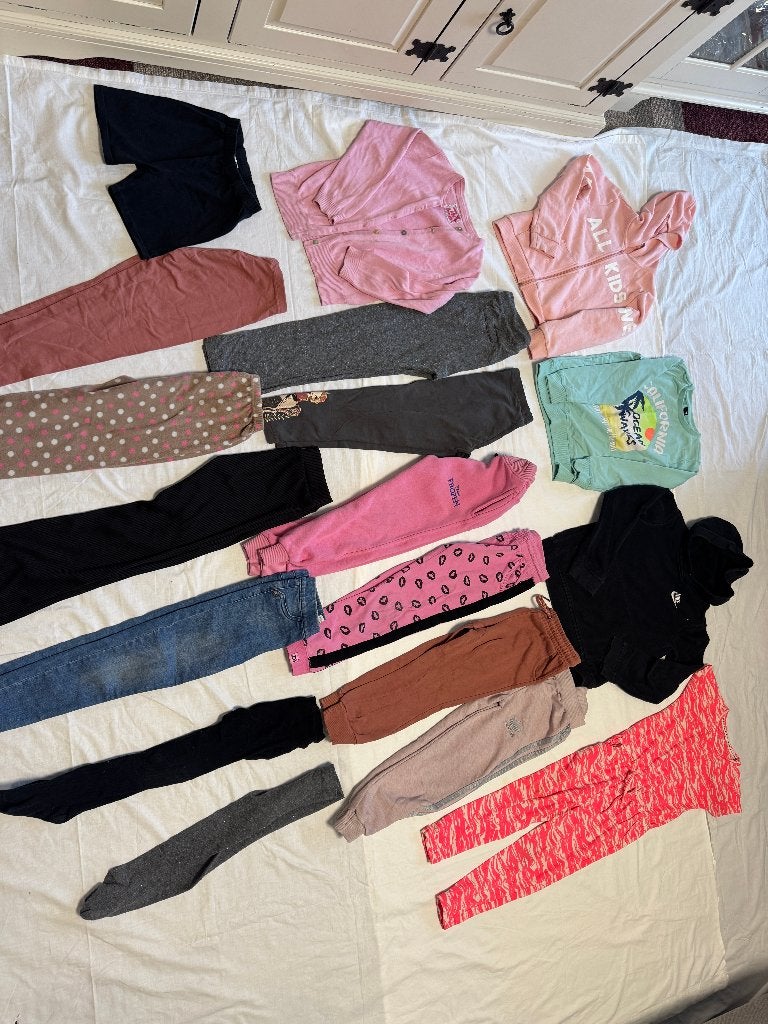 pakket meisjes pyjama maat 140 ( 18 stuks), Ophalen of Verzenden, Gebruikt, Meisje, Nacht- of Onderkleding