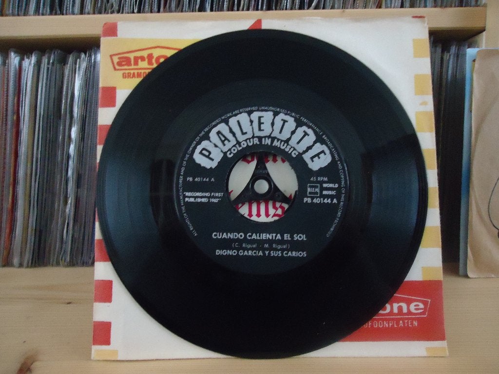 7" Single Digno Garcia Y Sus Carios - Cuando Calienta El Sol, Gebruikt, 7 inch, Ophalen of Verzenden, Pop