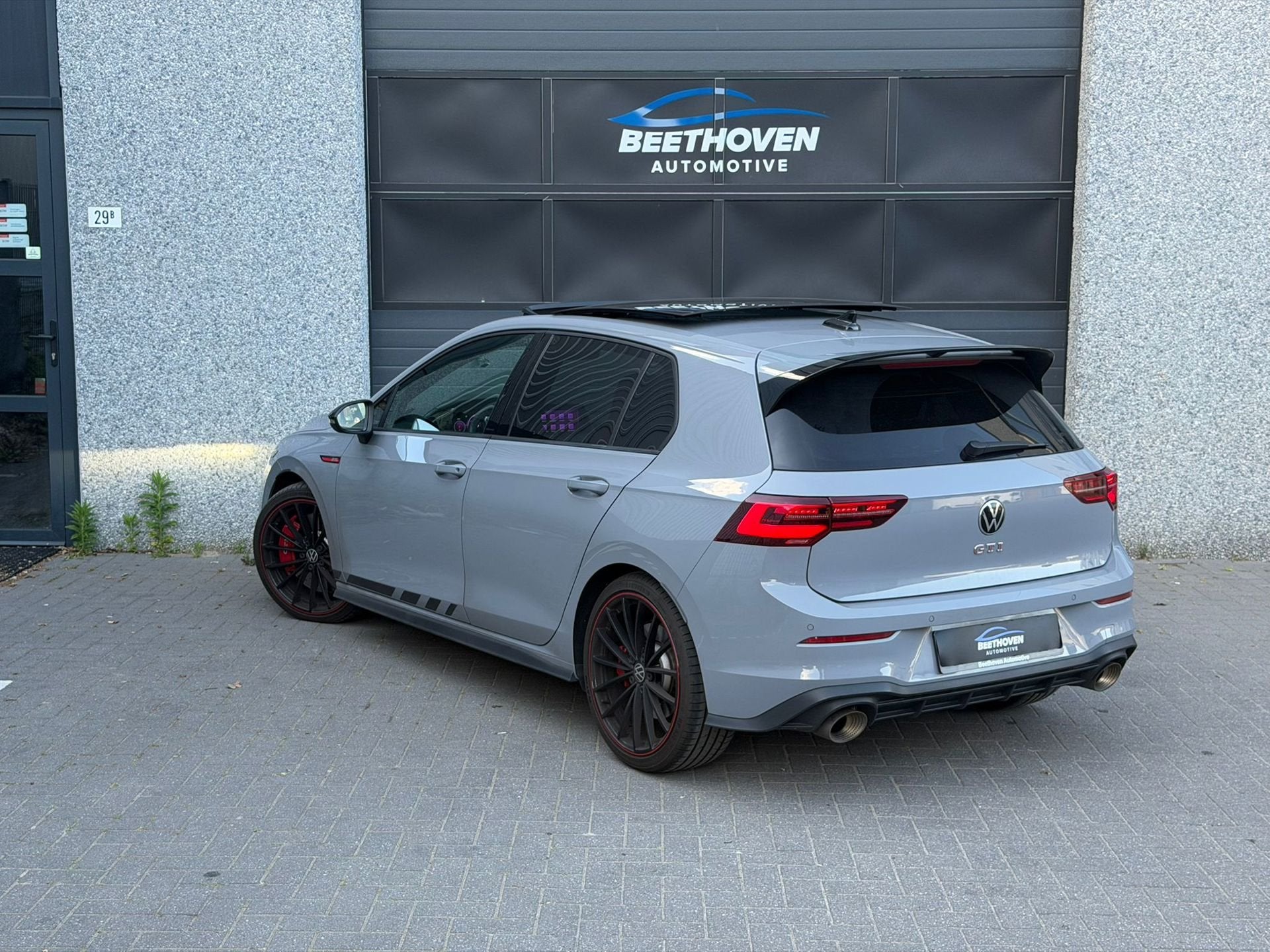 Volkswagen GOLF 2.0 GTI Clubsport Matrix/H&K//Pano, Dealer onderhouden, Euro 6, 4 cilinders, 1984 cc