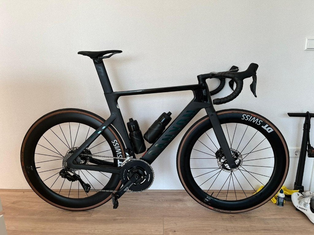 Canyon Aeroad CFR Di2, Fietsen en Brommers, Fietsen | Racefietsen, Carbon, Heren, Meer dan 20 versnellingen, Schijfrem
