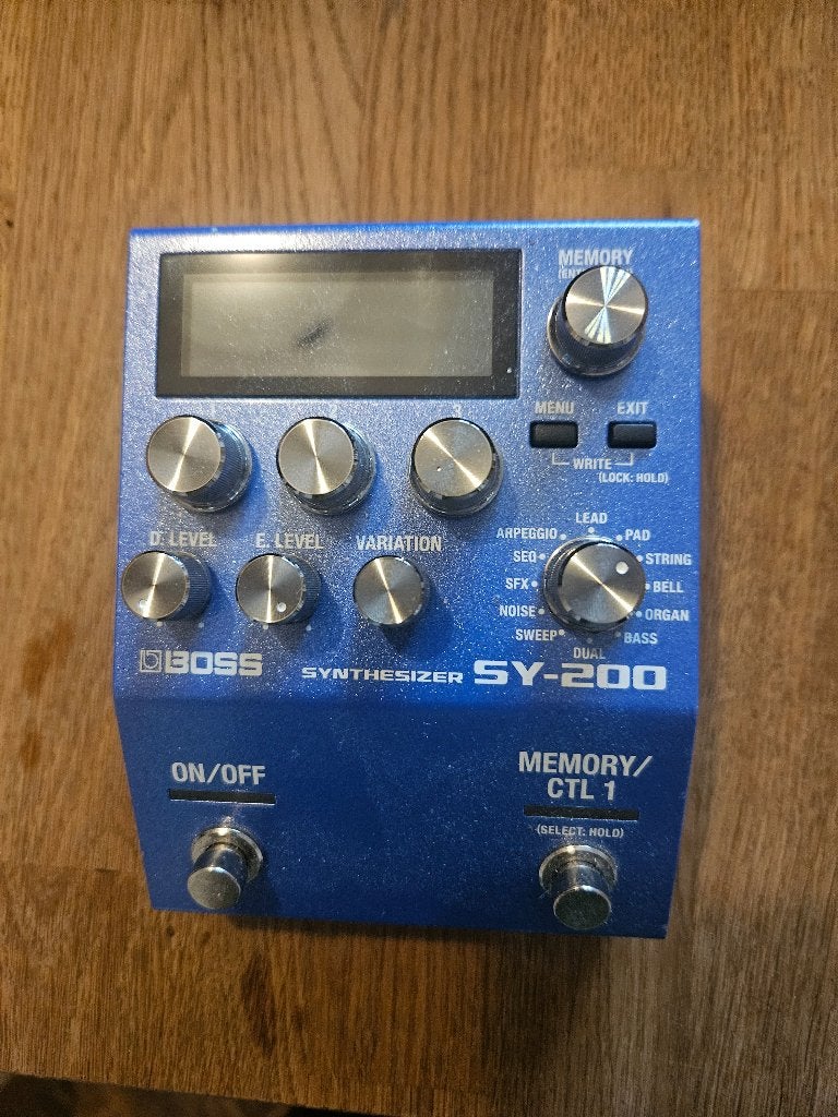 Boss SY-200 Guitar Synthesizer, Muziek en Instrumenten, Ophalen of Verzenden, Zo goed als nieuw, Overige typen