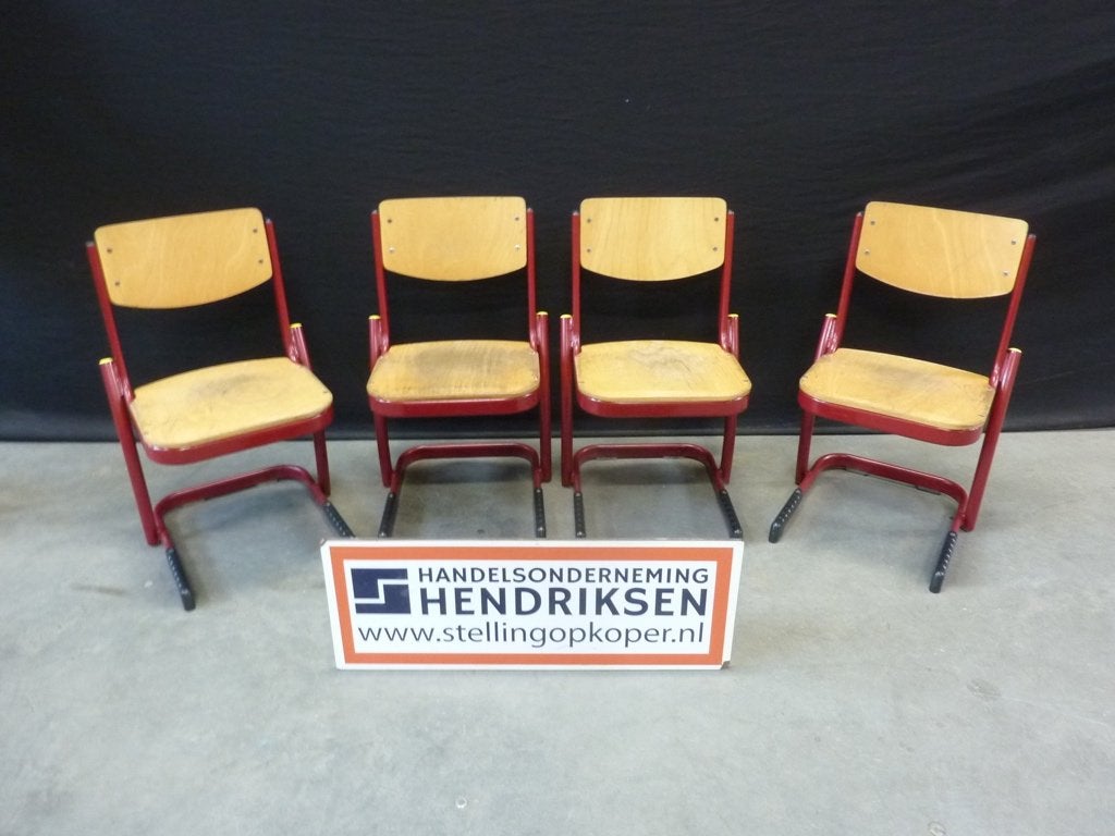 vintage kinder schoolstoel / kinderstoel / 4 schoolstoeltjes, Gebruikt, Handelsonderneming Hendriksen, Overige typen, Ophalen of Verzenden