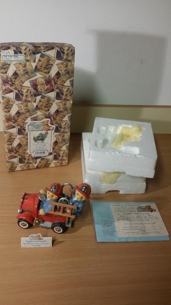 Beeldje Cherished Teddies Brandweerauto, Verzamelen, Beren en Cherished Teddies, Ophalen of Verzenden, Nieuw, Beeldje, Cherished Teddies