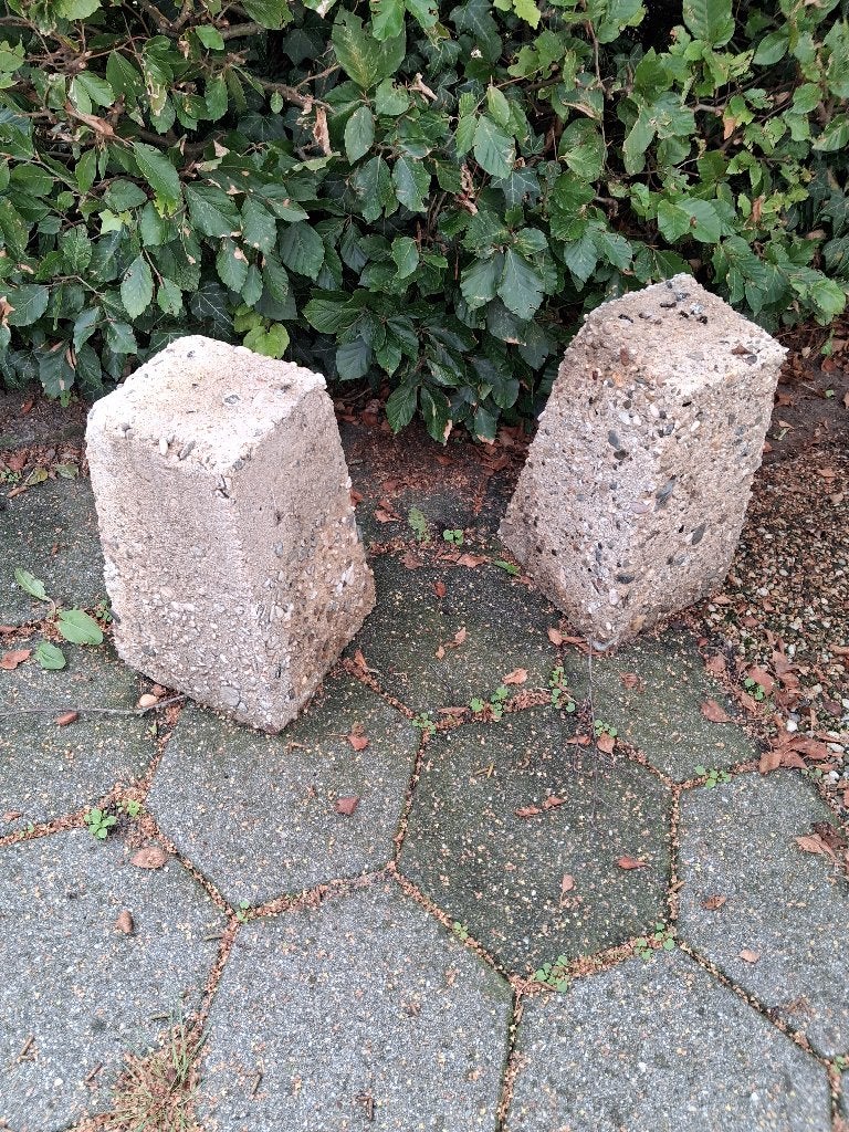 2   Betonnen tuin pilaren, Ophalen, Gebruikt