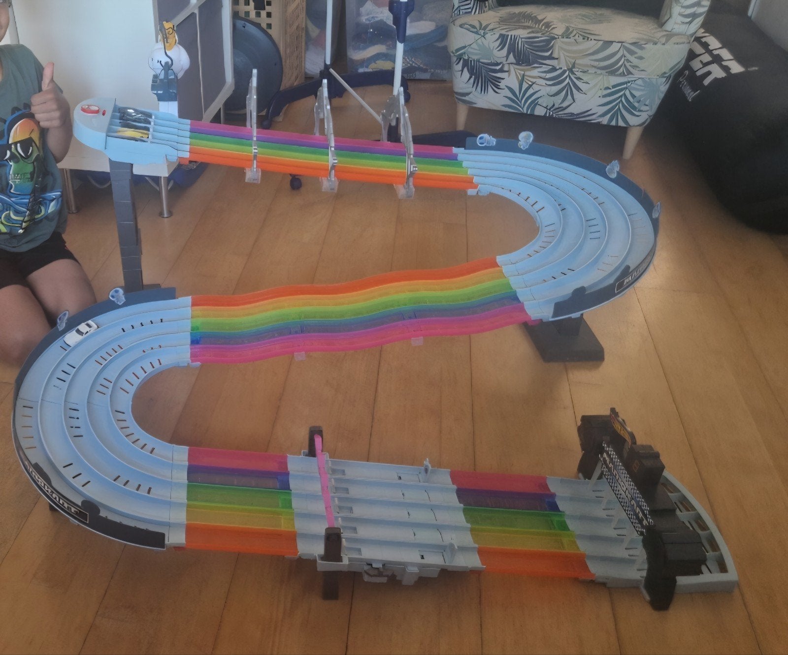 Hotwheels Mariokart regenboogbaan, Ophalen
