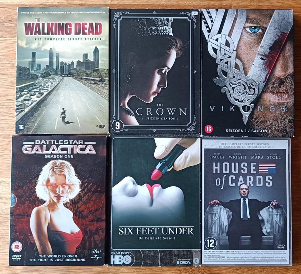 Diverse DVD series: 1e seizoen, Vanaf 16 jaar, Ophalen of Verzenden, Gebruikt, Overige genres