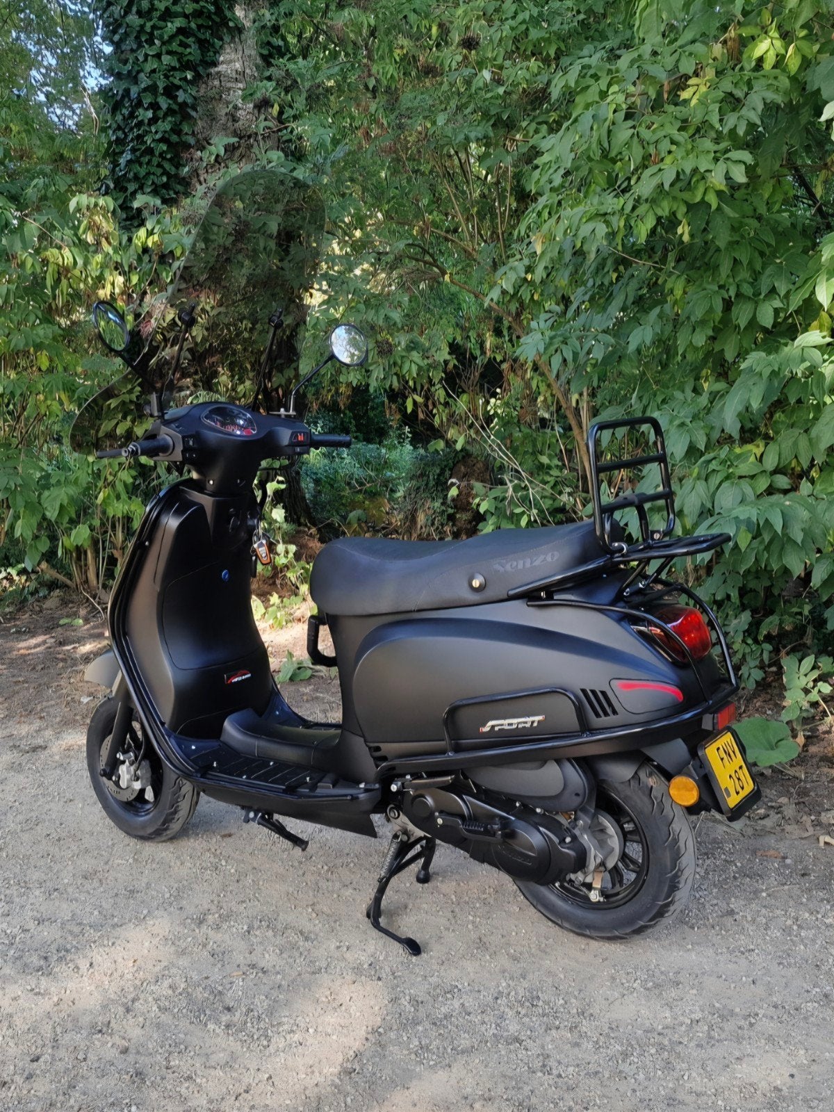 Vespa look scooter, geel kenteken mat zwart, Overige merken, Ophalen of Verzenden, Zo goed als nieuw, Benzine