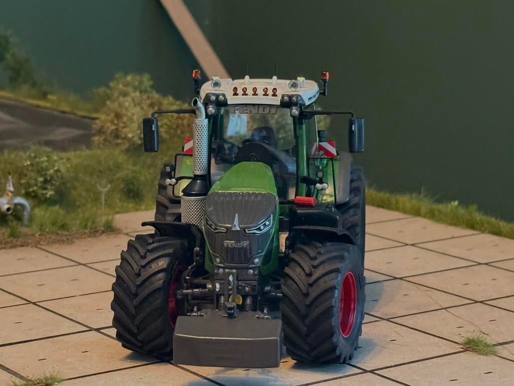 Fendt 942 wiking 1:32 verbouwd, Ophalen of Verzenden, Zo goed als nieuw