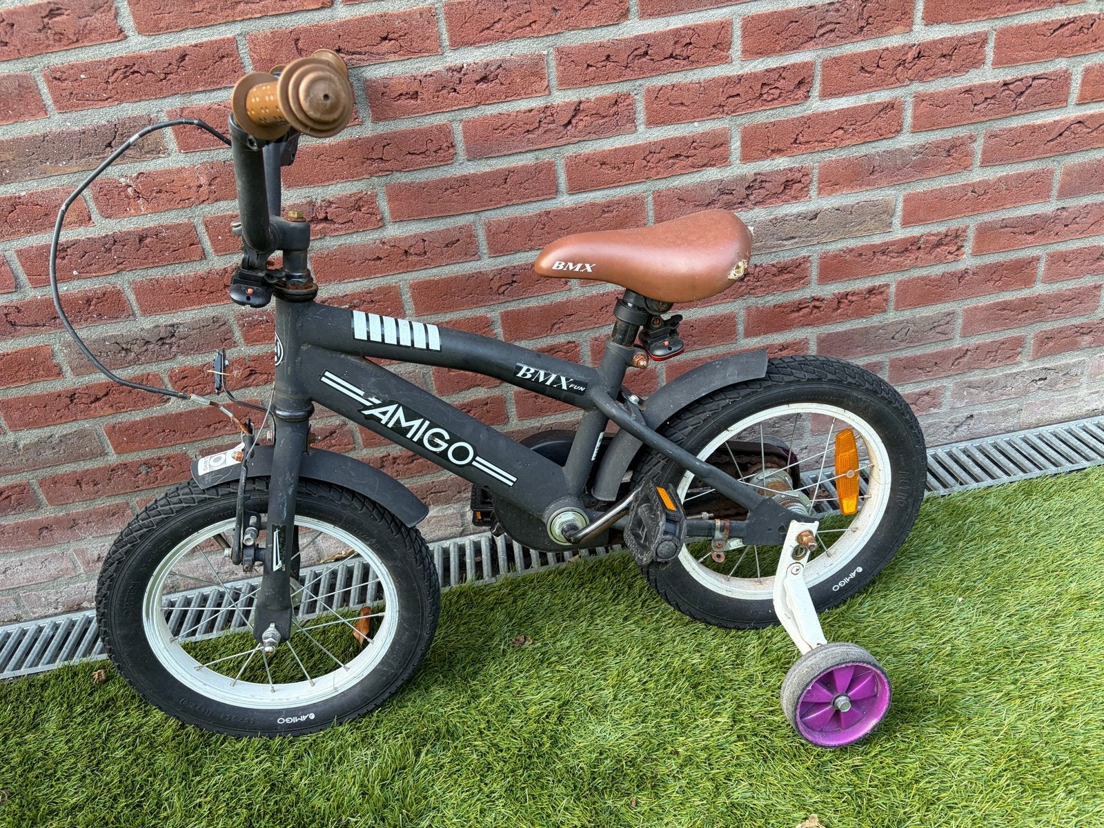 Amigo BMX kinderfiets met zijwieltjes - 12 inch, Ophalen of Verzenden, Gebruikt