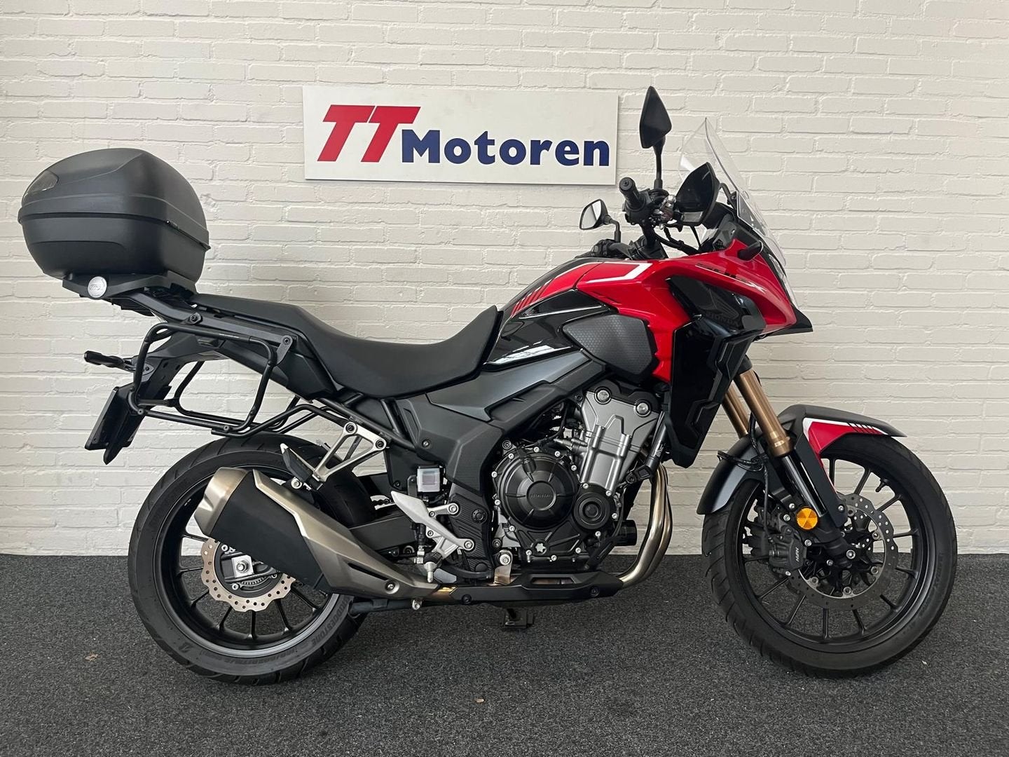 HONDA CB 500 X / ABS (bj 2023) 12,705 km, 2 cilinders, HONDA, Bedrijf, Onbekend