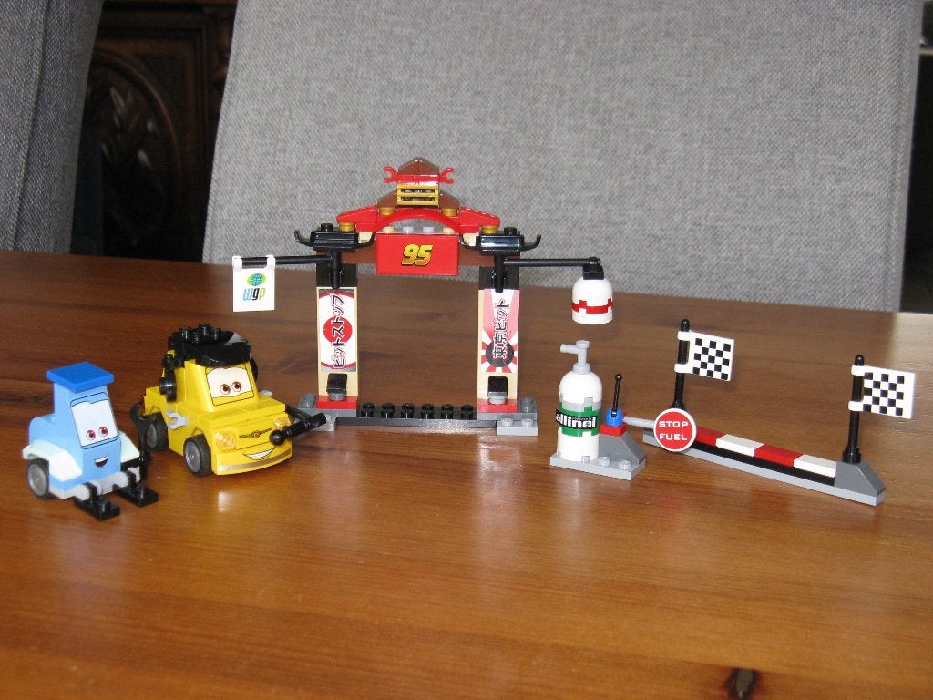 lego Cars 8206 Pitstop, Ophalen of Verzenden, Zo goed als nieuw, Lego