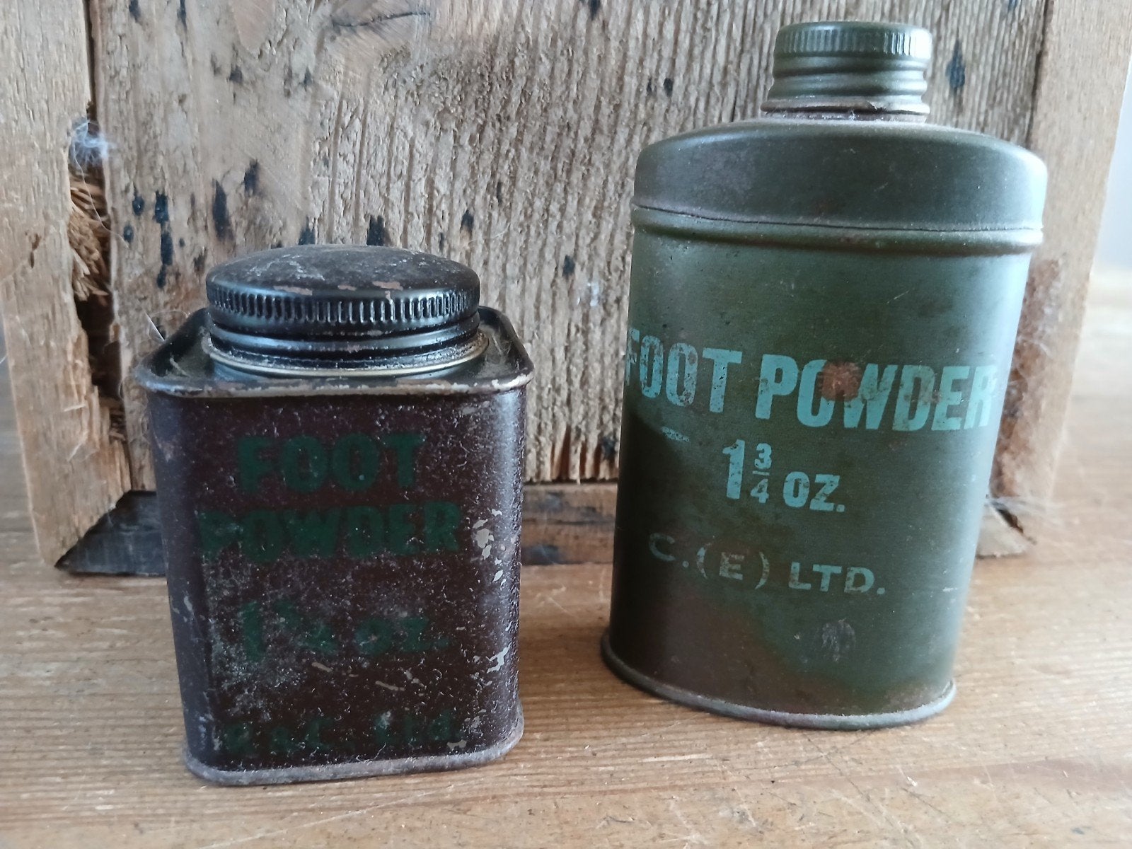 Oude Engelse oorlogsblikjes footpowder, Ophalen of Verzenden