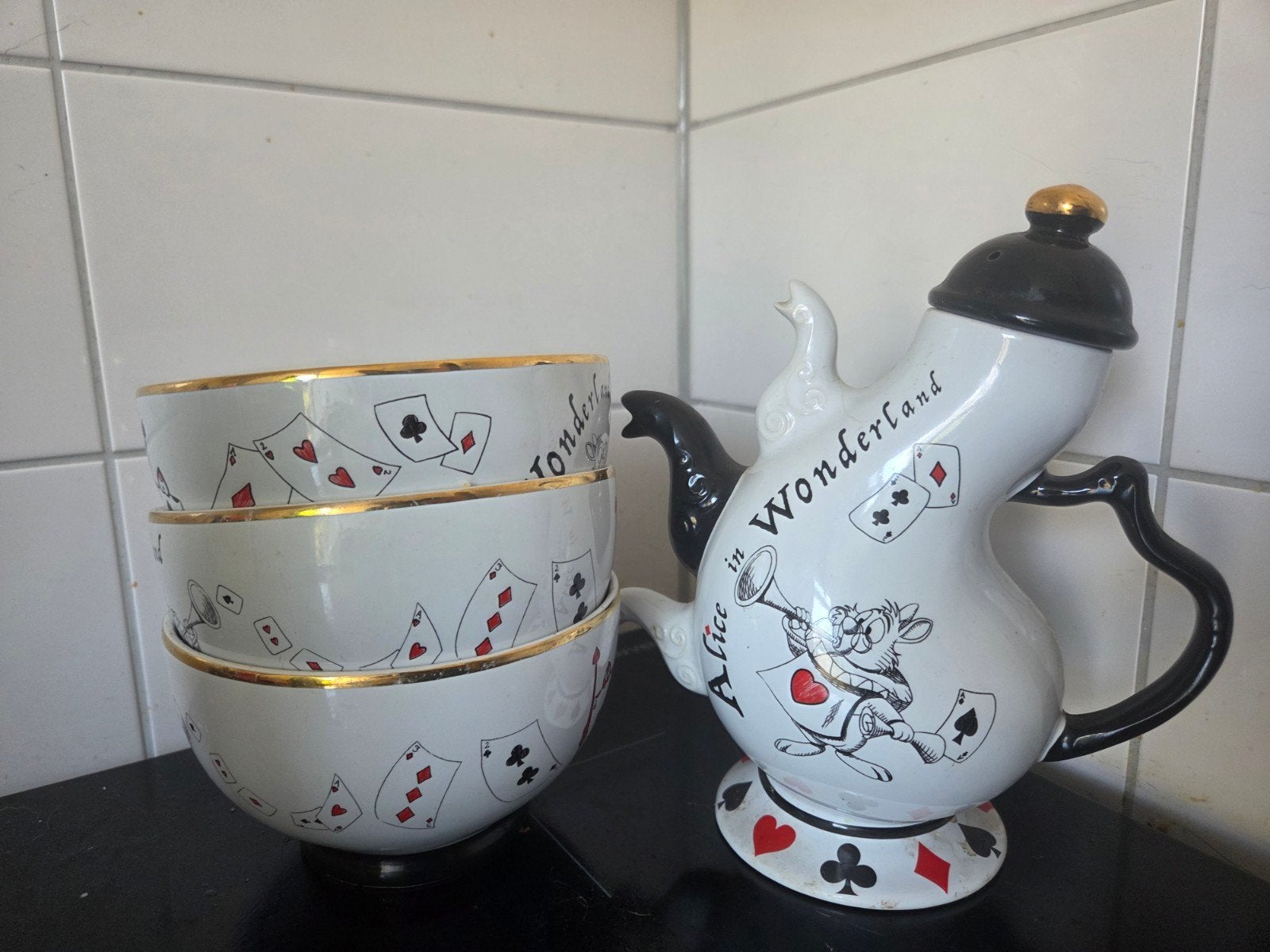 Alice in Wonderland Theepot en Kommen - Disneyland Parijs, Ophalen of Verzenden