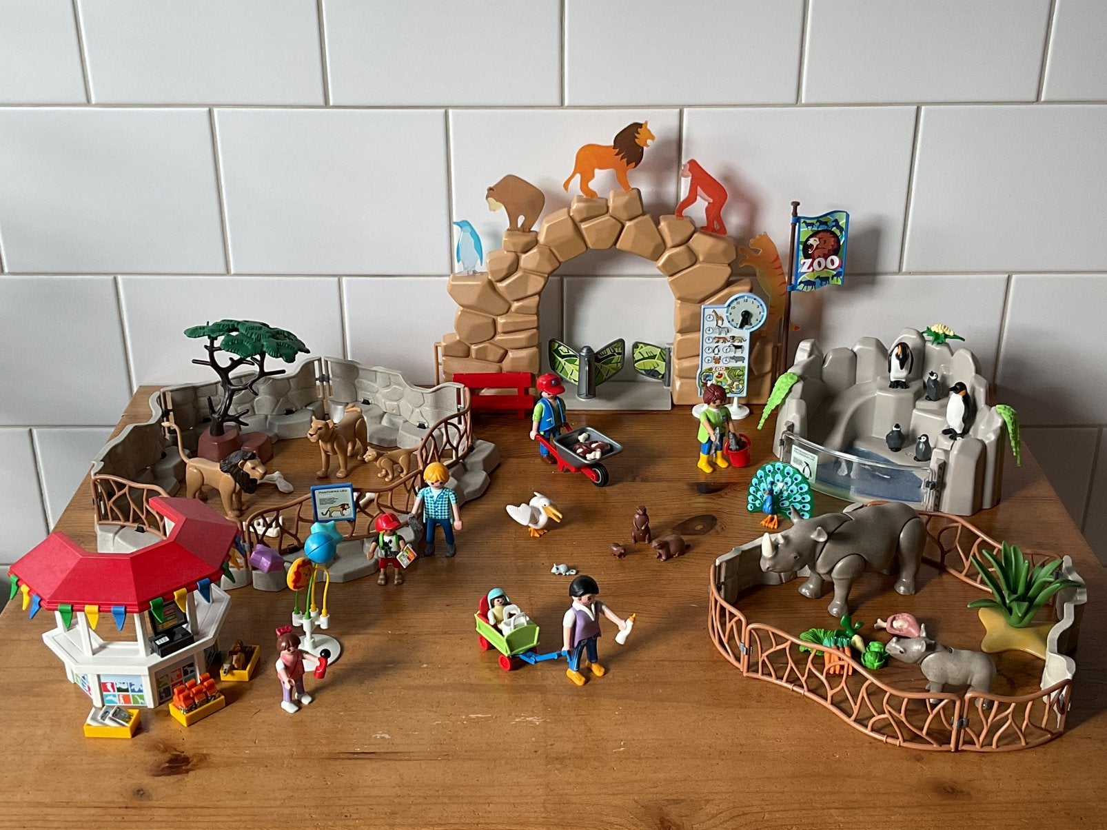 PLAYMOBIL UITGEBREIDE GROTE DIERENTUIN 🐆 🦏 SUPER LEUK !!, Ophalen of Verzenden, Gebruikt