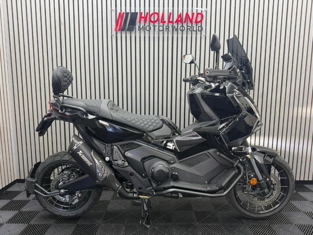 Honda X-ADV 750 2025 Akrapovic black on black XADV X ADV, Motoren, Occasion, Motorrijbewijs A, Bedrijf, Meer dan 35 kW