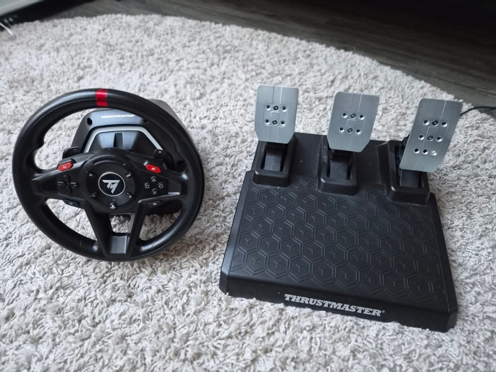 Thrustmaster T128 racestuur met T3PM pedalen voor PS5/PS4, Ophalen of Verzenden, Zo goed als nieuw