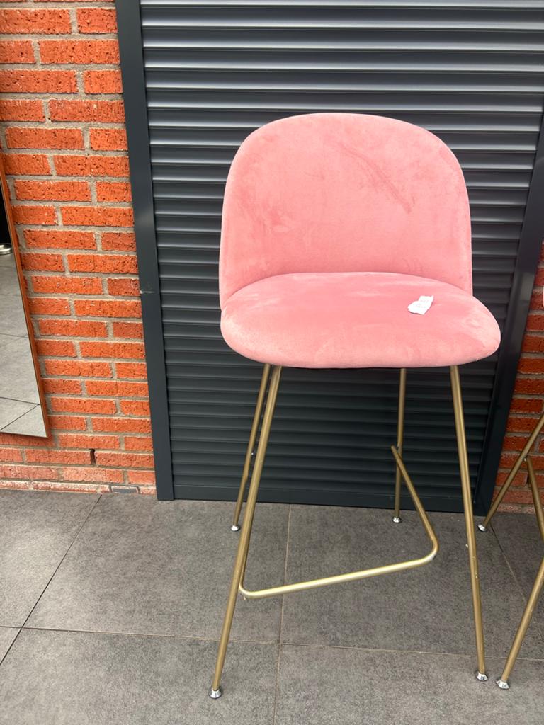Roze barkrukken met gouden onderstel (2 stuks), Met voetsteun, Ophalen of Verzenden, Zo goed als nieuw, 90 cm of meer