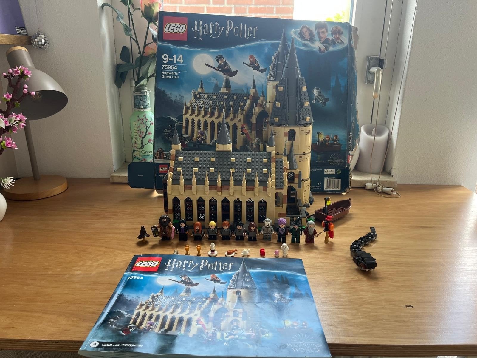 Harry Potter Lego kasteel 75954, Verzamelen, Harry Potter, Ophalen of Verzenden, Zo goed als nieuw, Actiefiguurtje