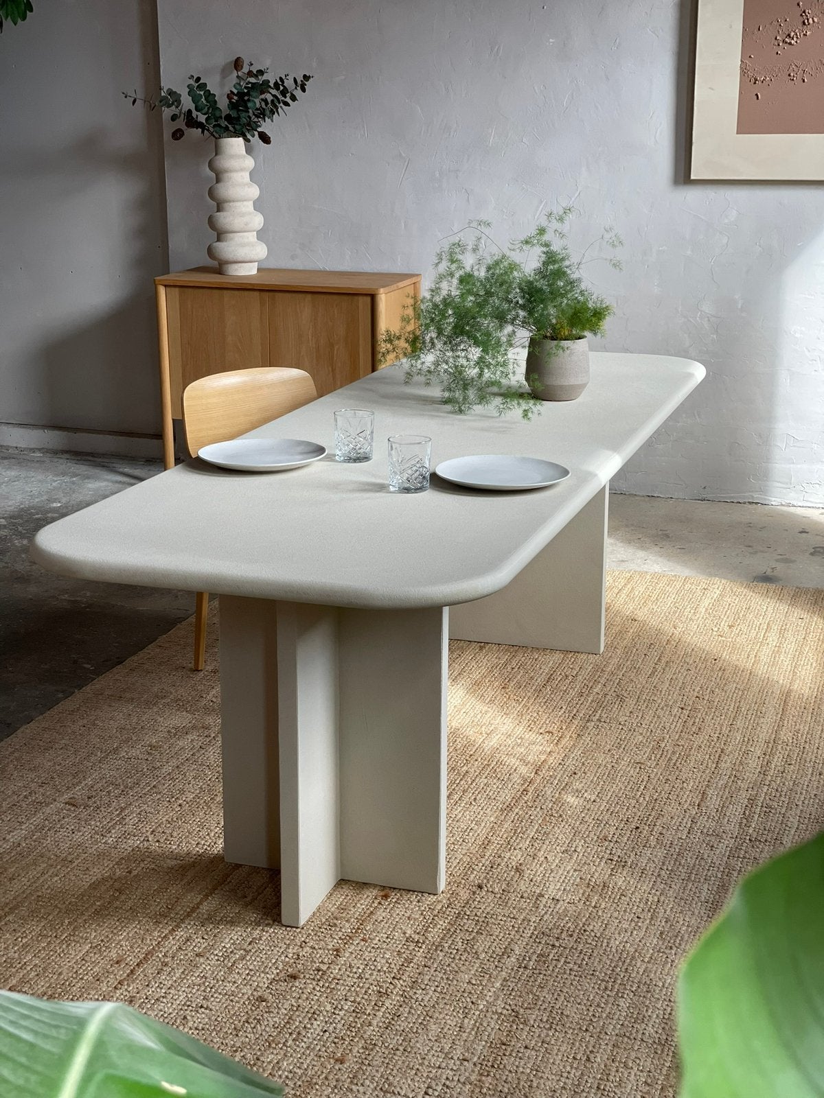 Japandi eettafel Beton Cire 240cm MOET NU WEG, Huis en Inrichting, Ophalen, Overige materialen, Japandi, beton cire, wabi sabi, modern, scandinavisch